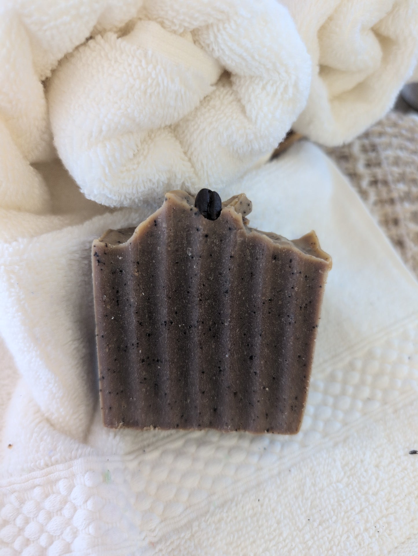Coffee-Infused Coconut & Olive Oil Bar – Lemon, Jasmine & Thyme