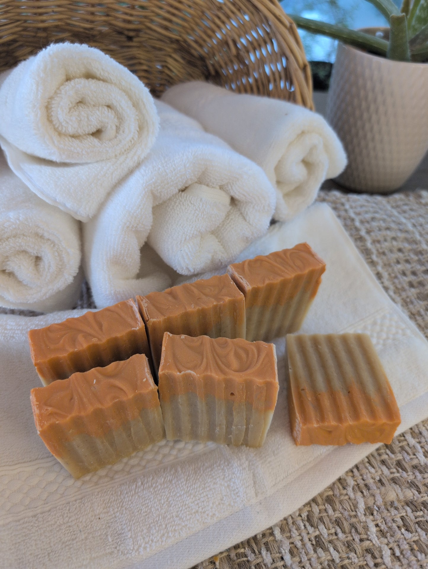 Palm Oil with Honey & Beeswax Bar
