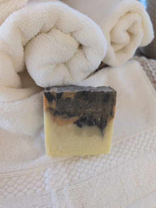 Coconut & Olive Oil Bar (Helichrysum & Lemon)